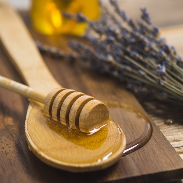 Mislite da je med samo za čaj? Ovi trikovi promijenit će vam svakodnevicu