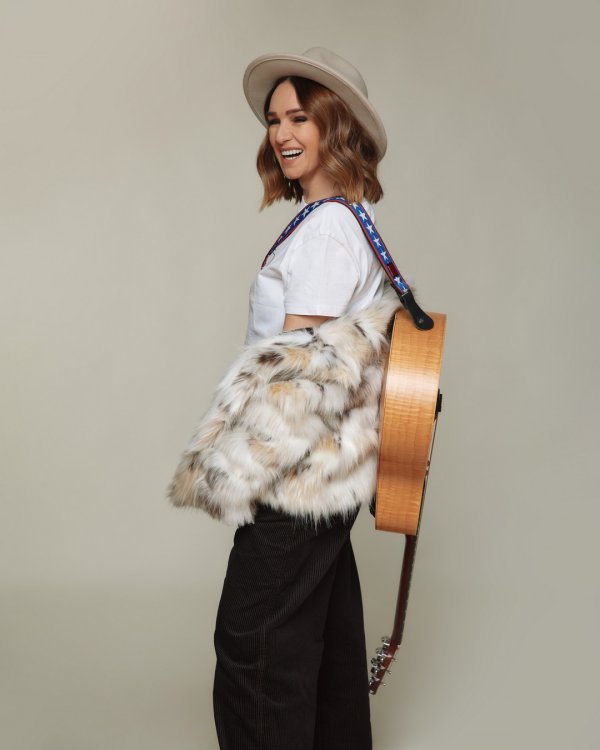 Marija Mirković je napisala stihove nekih od poznatijih domaćih pjesama