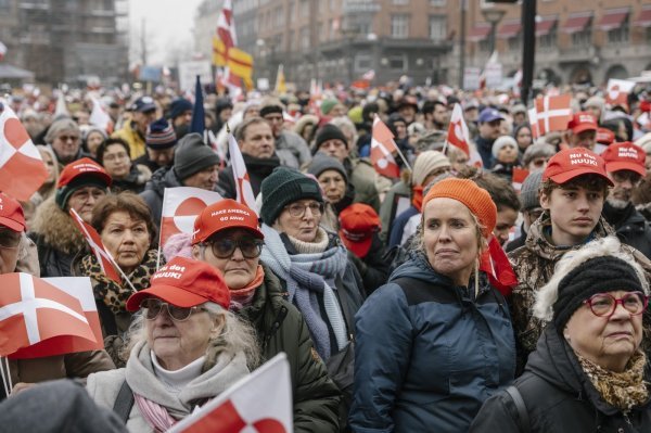 Crvene kape na prosvjedu u Kopenhagenu