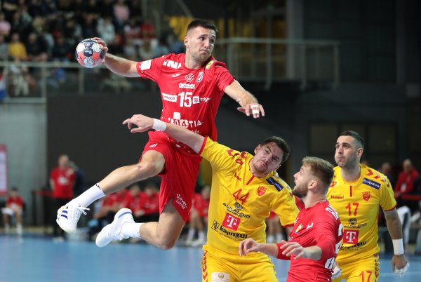 Zbog ozljede je otpao za EP, a sad je potpisao za nekadašnjeg prvaka Europe