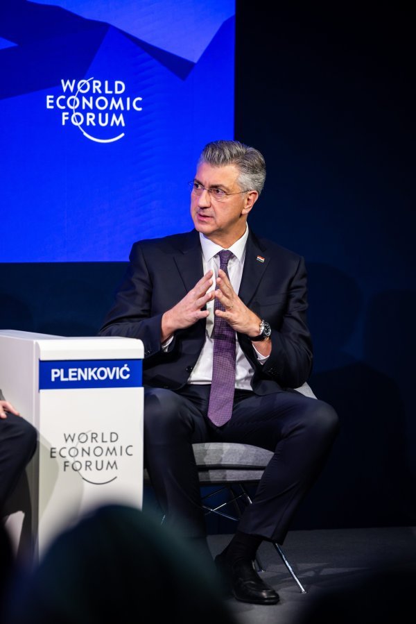 Plenković: Ukrajina ne smije staviti 'ni kap tinte' na dokument kojim bi se prepustio njezin teritorij Rusiji