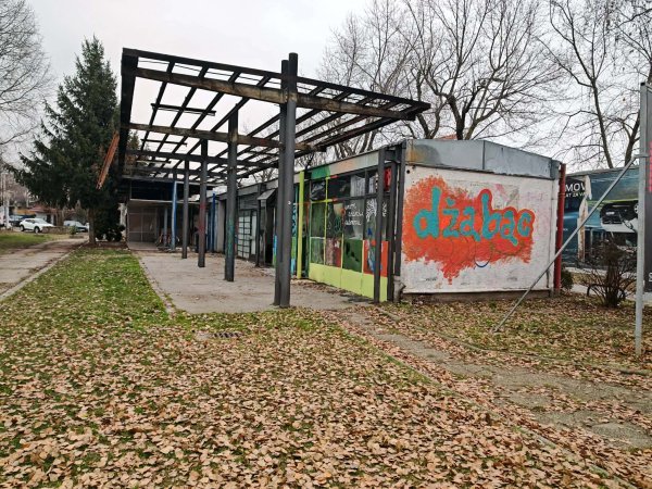 Bivša postaja u Adžijinoj...