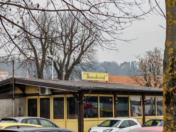 Kafić Samoborček - ime mu nije slučajno dano