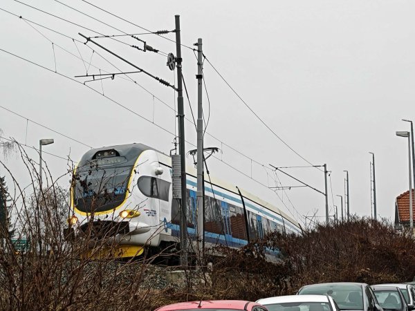 Kad bi Sveta Nedelja dobila vlak...