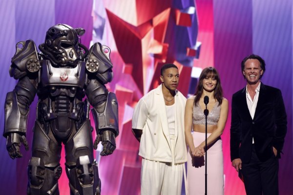 Ekipa serije 'Fallout': Aaron Clifton Moten, Ella Purnell i Walton Goggins