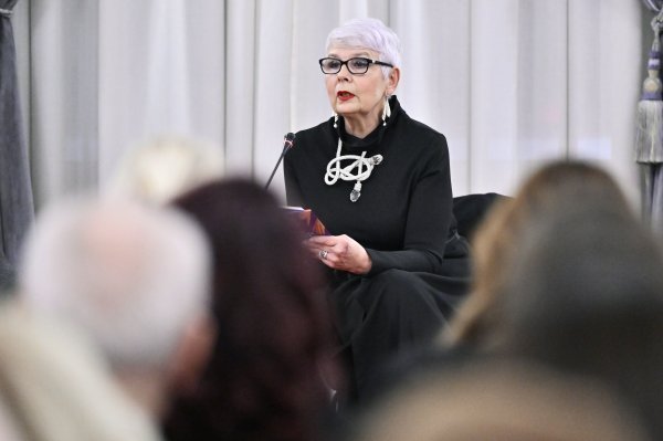 [FOTO] Bivši predsjednik, ministri i političari: Pogledajte tko je došao na promociju knjige Jadranke Kosor