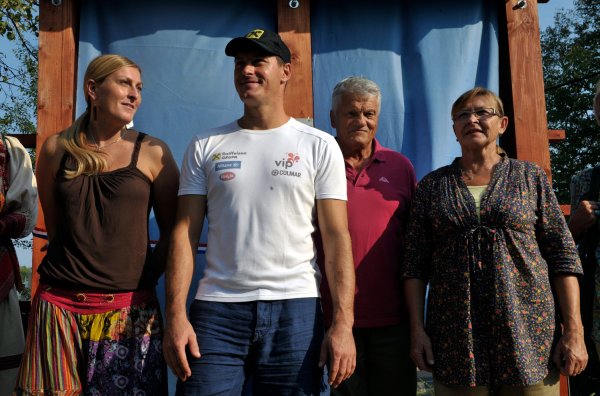 Veliko priznanje za obitelj Kostelić: Ante i Marica dobili nagradu, a Ivica 'zapalio' pozornicu