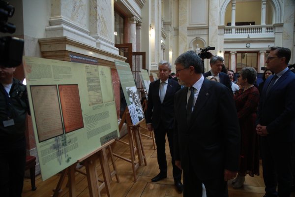 Tonino Picula na izložbi o Jasenovcu u Beogradu