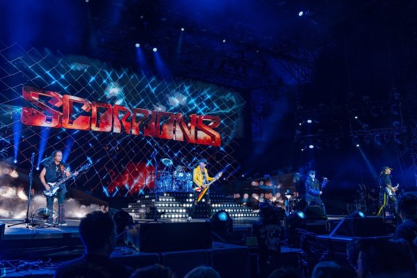 U 71. godini preminuo bivši basist poznatog benda čije smo hitove svi pjevušili