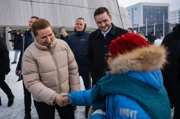 Danska premijerka stigla na Grenland: Stanovnici s oduševljenjem dočekali Mette Frederiksen