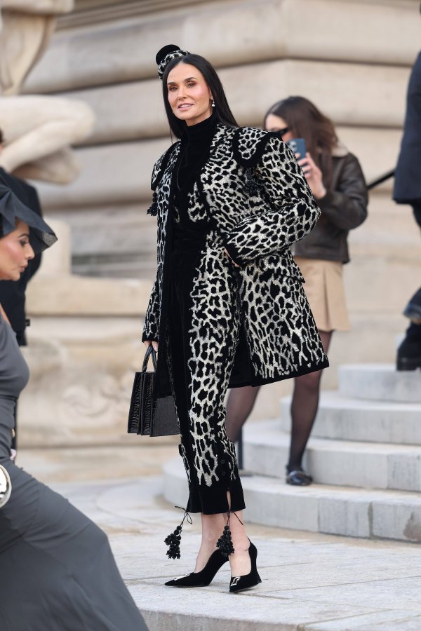 Demi Moore ponovno oduševila: Odvažno leopard izdanje o kojem svi pričaju