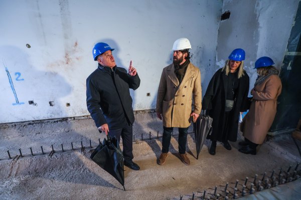 Bačić obišao gradilišta u centru Zagreba: Lakše je graditi novo nego obnavljati staro