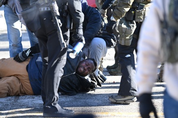 Pucnjava u Minneapolisu