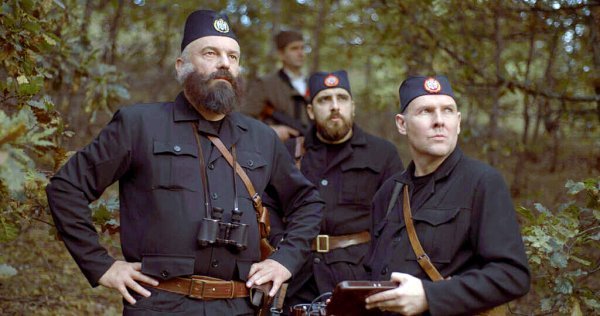 Kritičari s desnog pola kažu da su scene borbe uvjerljivije