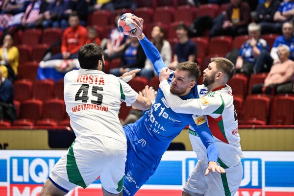 Kaos na kraju utakmice: Umalo tučnjava Hrvata i Mađara