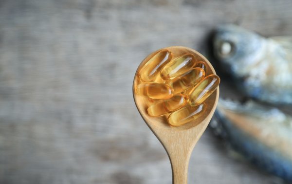 Nakon ulova riba se termički obrađuje i preša kako bi se dobilo ulje