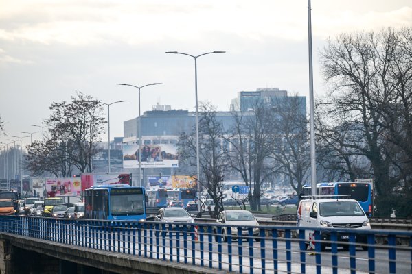 Promet u Zagrebu često je prekidan zbog prolaska štićenih kolona