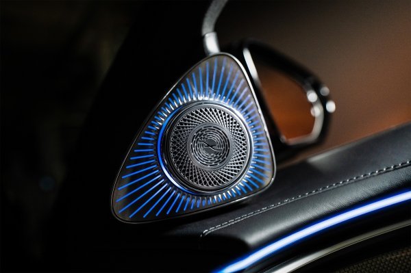 Mercedes-Benz S 500 4MATIC (limuzina duga verzija)