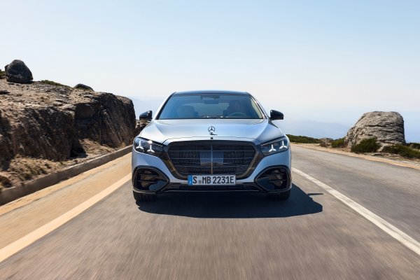 Mercedes-Benz S 580e 4MATIC (limuzina duga verzija s EQ Hybrid tehnologijom)