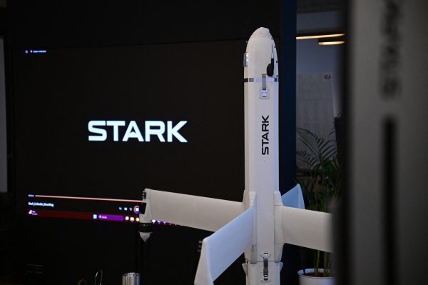 Dronovi tvrtke Stark