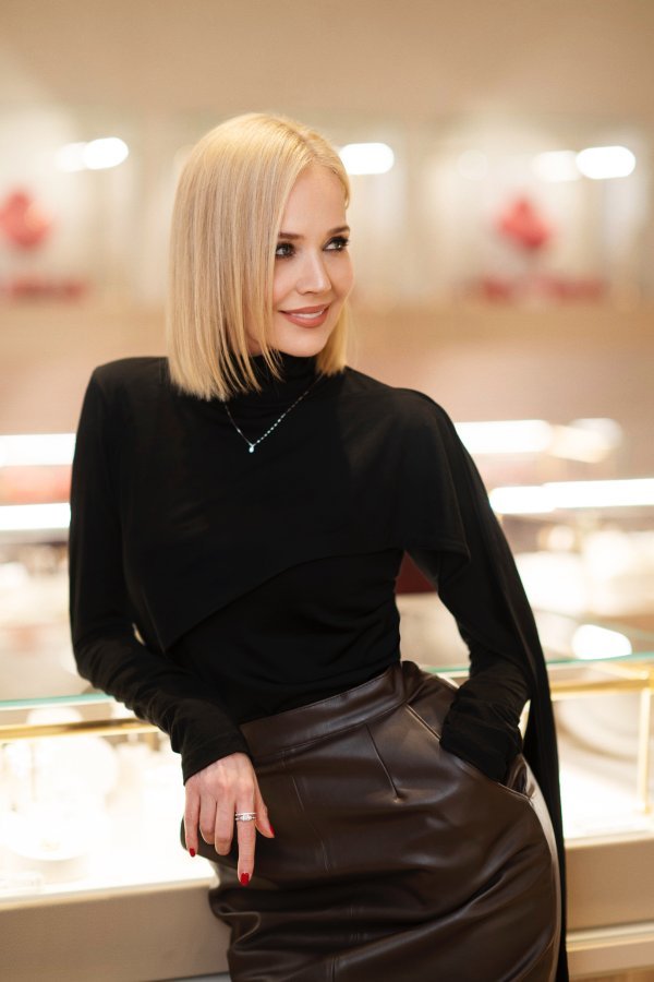 Kao da je bilo jučer: Jelena Rozga obilježila 30 godina od svog debija na Dori