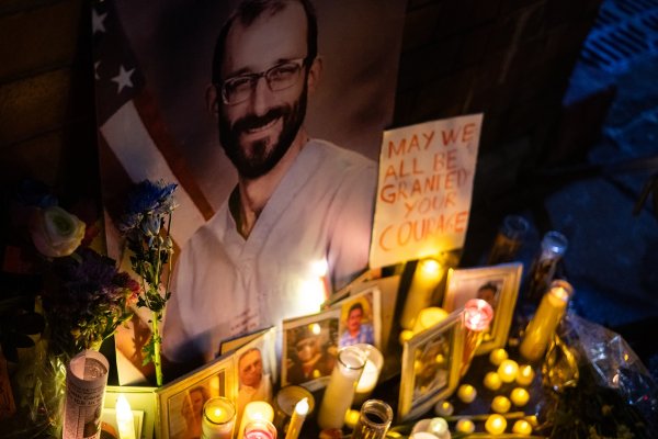 Pokrenuta istraga zbog ubojstva Alexa Prettija: 'Želimo da američki narod zna istinu'