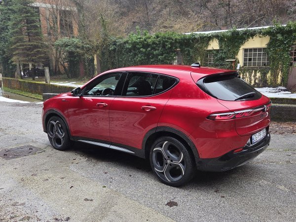 Alfa Romeo Tonale 1.5 175 MHEV FWD Sport Speciale