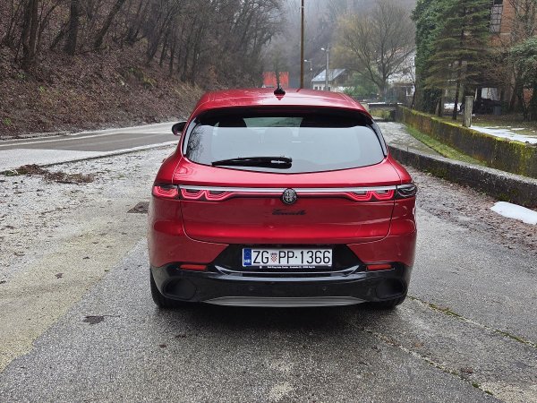 Alfa Romeo Tonale 1.5 175 MHEV FWD Sport Speciale