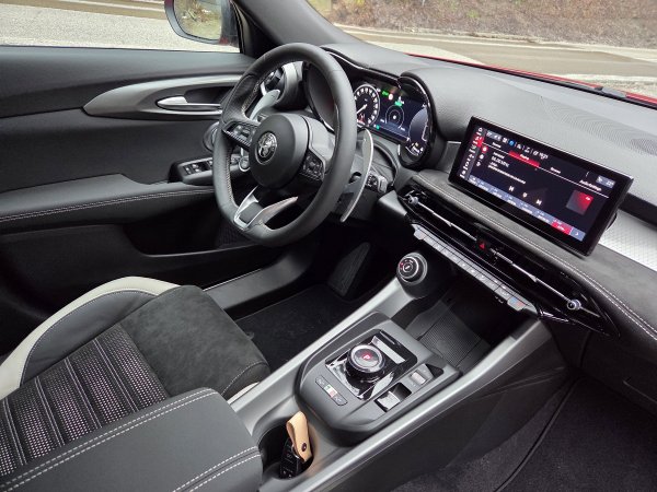 Alfa Romeo Tonale 1.5 175 MHEV FWD Sport Speciale