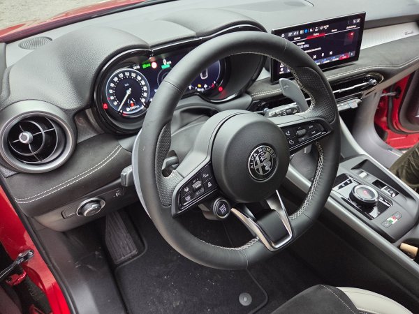 Alfa Romeo Tonale 1.5 175 MHEV FWD Sport Speciale