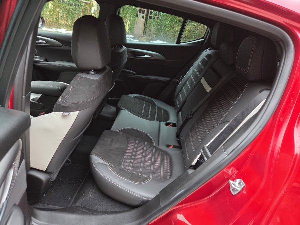 Alfa Romeo Tonale 1.5 175 MHEV FWD Sport Speciale