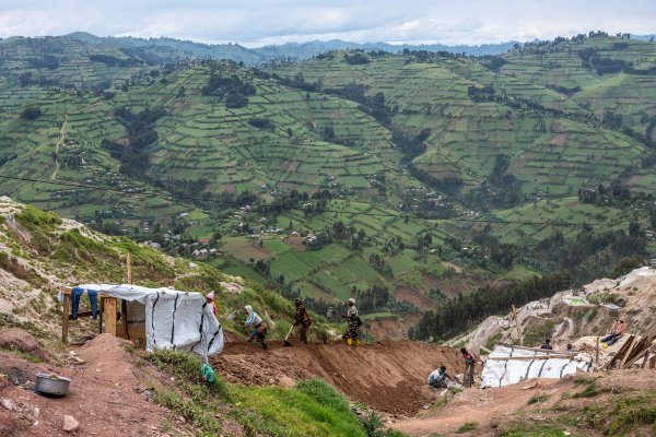 Više od 200 poginulih u urušavanju rudnka koltana na istoku Konga