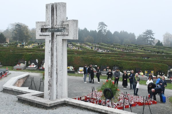 Sisačko groblje iz horora: Čovjeka ukopali u krivi grob, naplatili pokop živih...