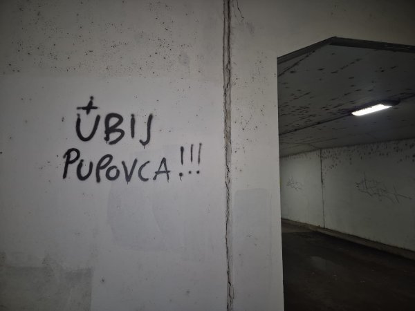 Grafiti s pozivom na ubojstvo Milorada Pupovca