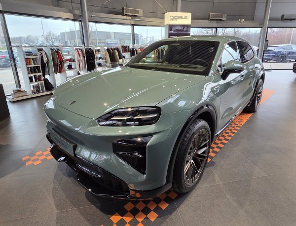 Potpuno električni Porsche Cayenne je stigao: Saznali smo sve o ovom sportskom premium SUV-u