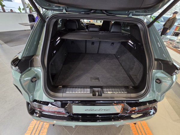 Porsche Cayenne Turbo Electric - hrvatska premijera