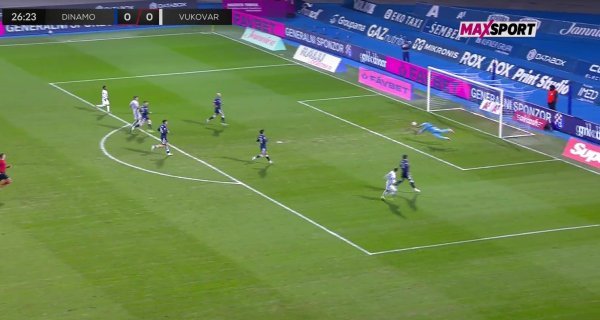 Livaković se vratio u Dinamo i odmah sjajnom obranom spasio Modre