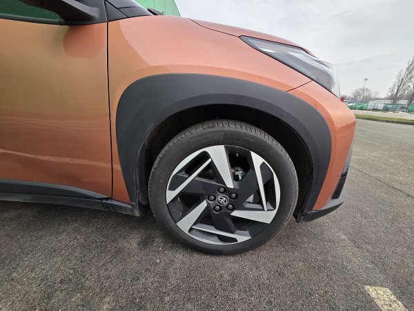 Toyota Aygo X Hybrid 1.5 HEV E-CVT 5D X-Clusive