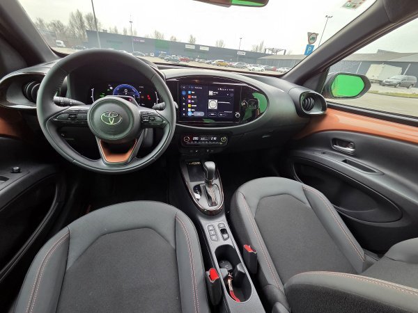 Toyota Aygo X Hybrid 1.5 HEV E-CVT 5D X-Clusive