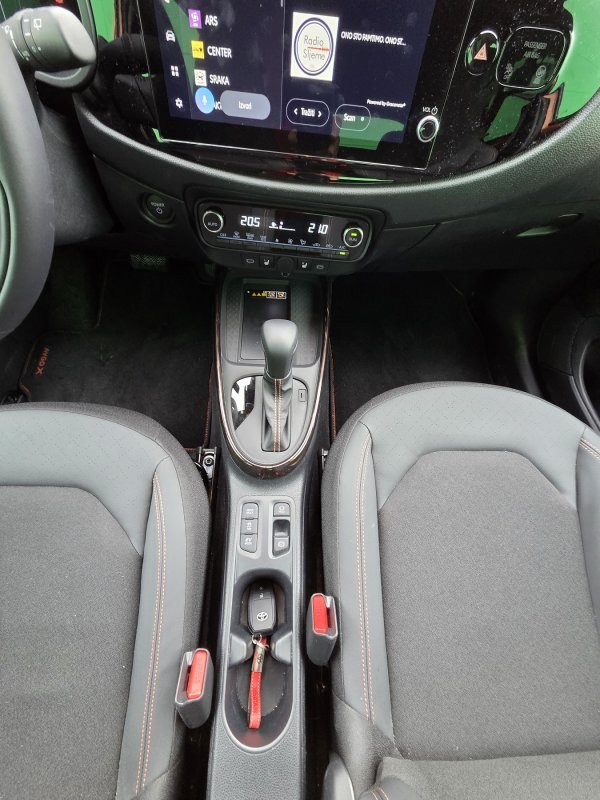 Toyota Aygo X Hybrid 1.5 HEV E-CVT 5D X-Clusive