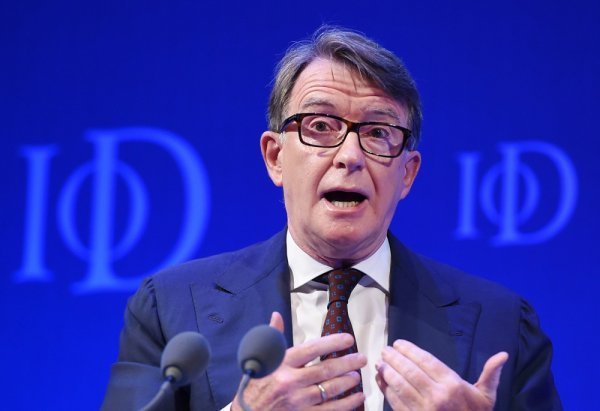 Peter Mandelson uvalio je u gadne neprilike svog šefa Keira Starmera