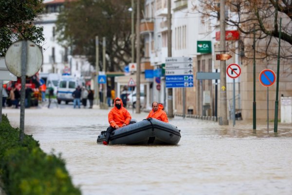 Razorne posljedice 'Leonarda' na Pirenejima: Poginuo muškarac, nestala djevojčica