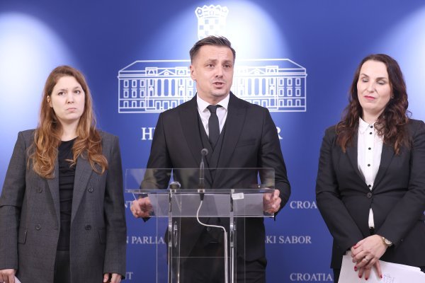 Kujundžić upozorio na 'ovrhe nad djecom': 'Često snose najveće posljedice'