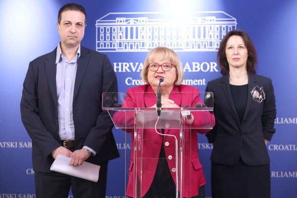 'Tražimo da se odmah ukine porez na mirovine. Pozivamo novog ministra financija...'