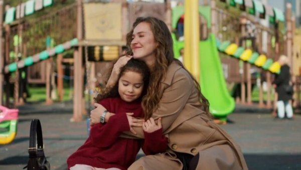 Oya Unustasi kao Berak u seriji 'Tajne prošlosti'