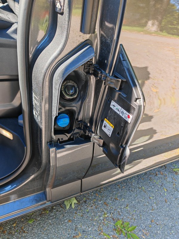 VW Caravelle Life L2 2.0 TDI