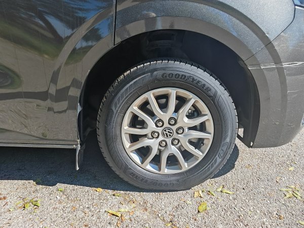 VW Caravelle Life L2 2.0 TDI