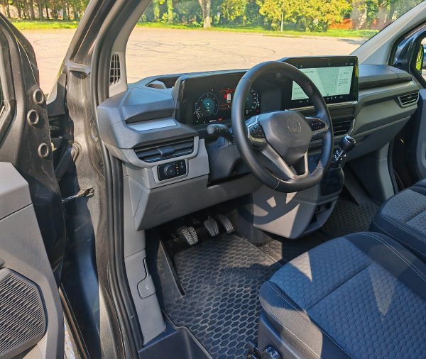 VW Caravelle Life L2 2.0 TDI