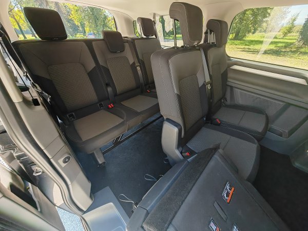 VW Caravelle Life L2 2.0 TDI