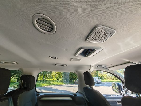 VW Caravelle Life L2 2.0 TDI